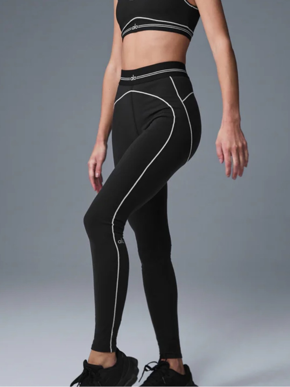 Alo Heart Throb leggings